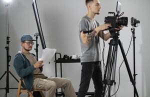 Perbedaan Teknik Akting Untuk Teater Dan Kamera Film Layar: 